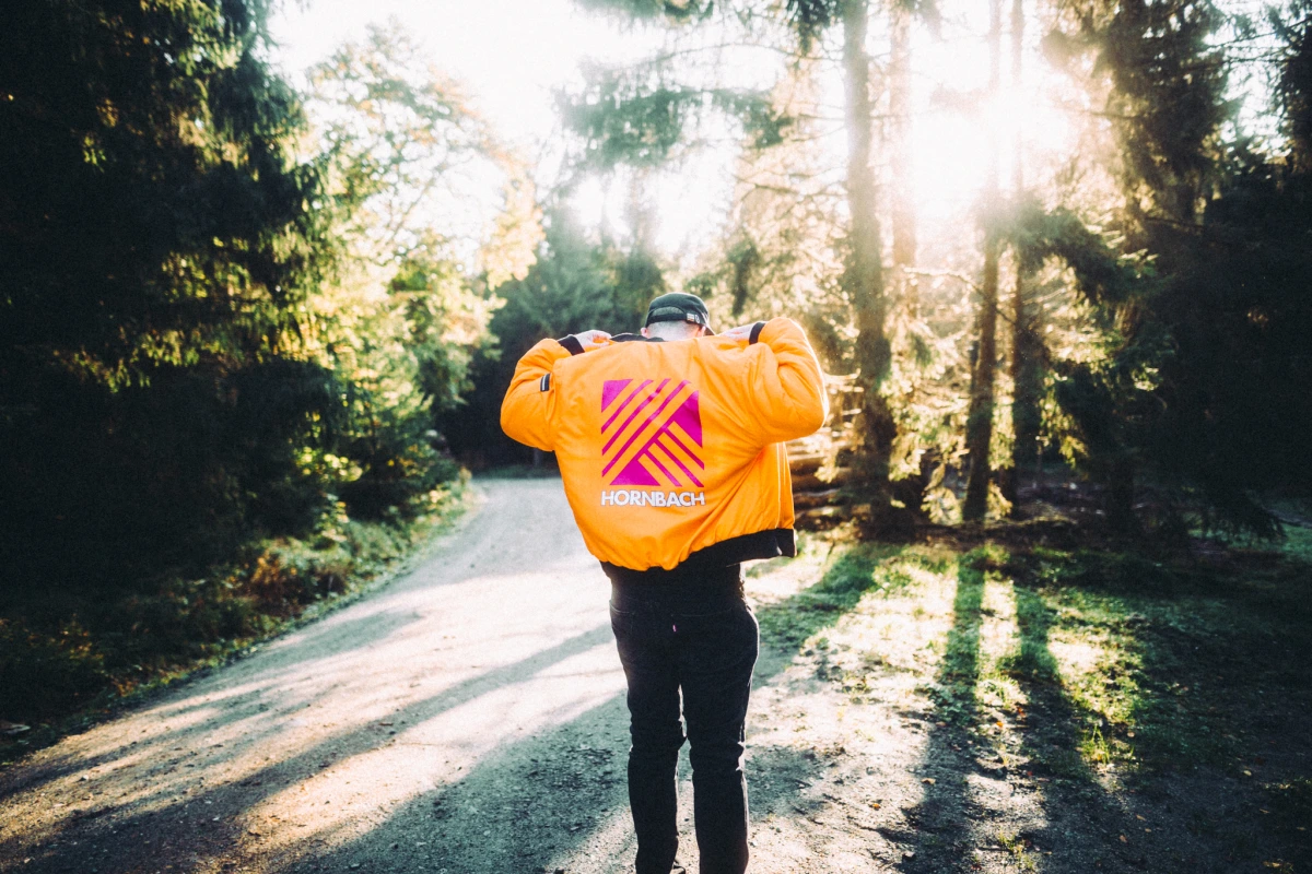Mojostore x Hornbach orange Jacke