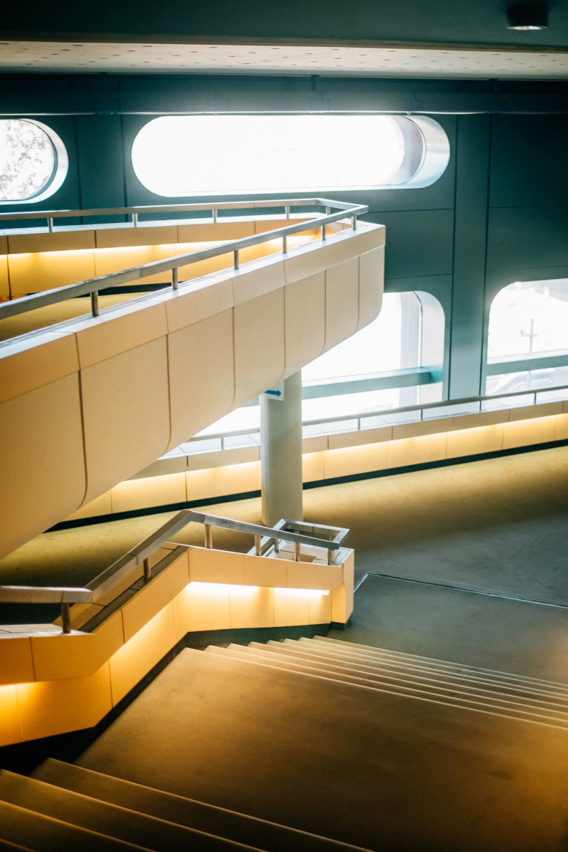 Treppe im ICC Lounge-Bereich