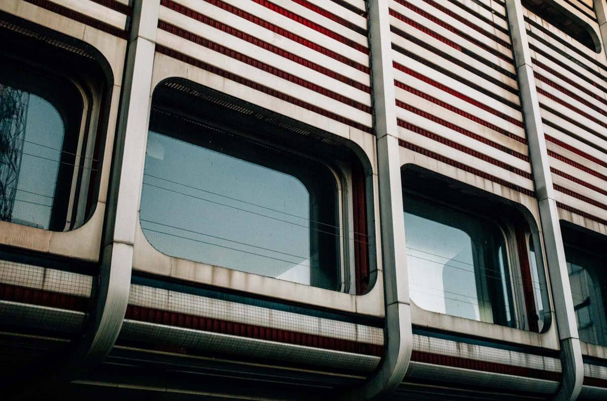 Windows and aluminum facade of the ICCS
