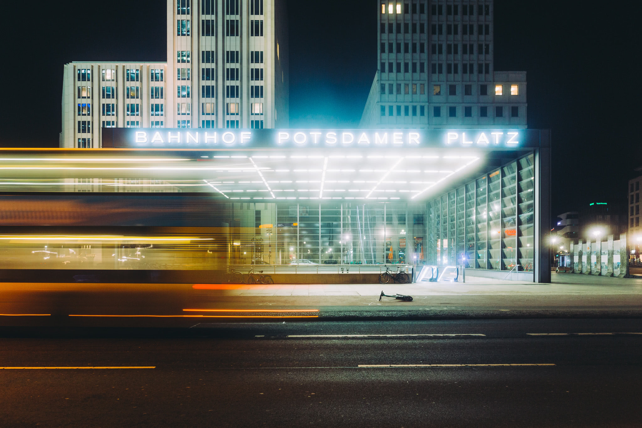 Potsdamer Platz bei Nacht