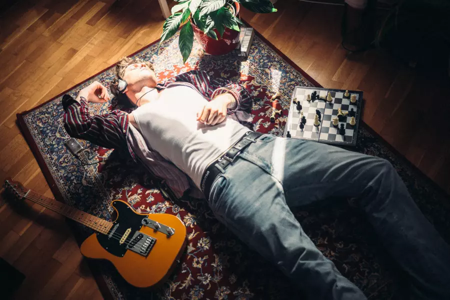 Sam James Indiepop musician