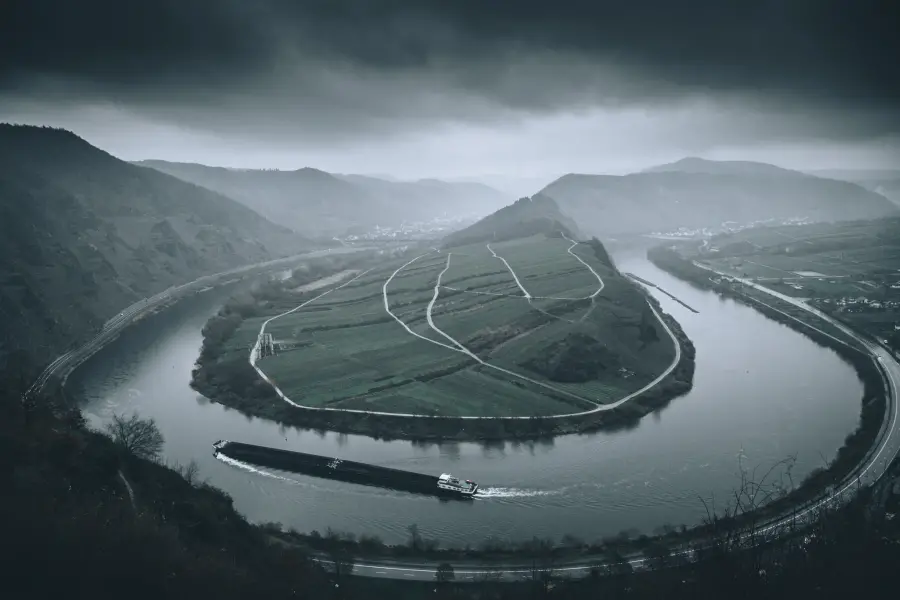 Moselschleife in Bremm